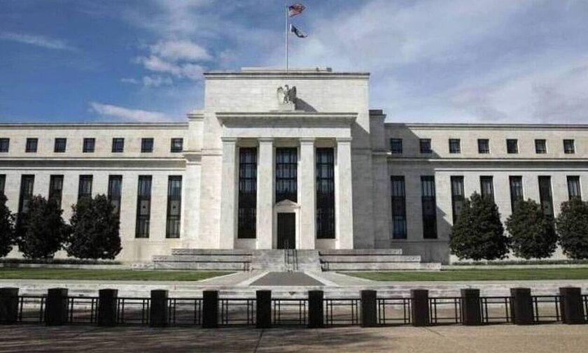 FT: Ο πρόεδρος της Fed δήλωσε ότι υπάρχουν 50% πιθανότητες οι δασμοί Τραμπ να οδηγήσουν σε διαρκή έκρηξη πληθωρισμού