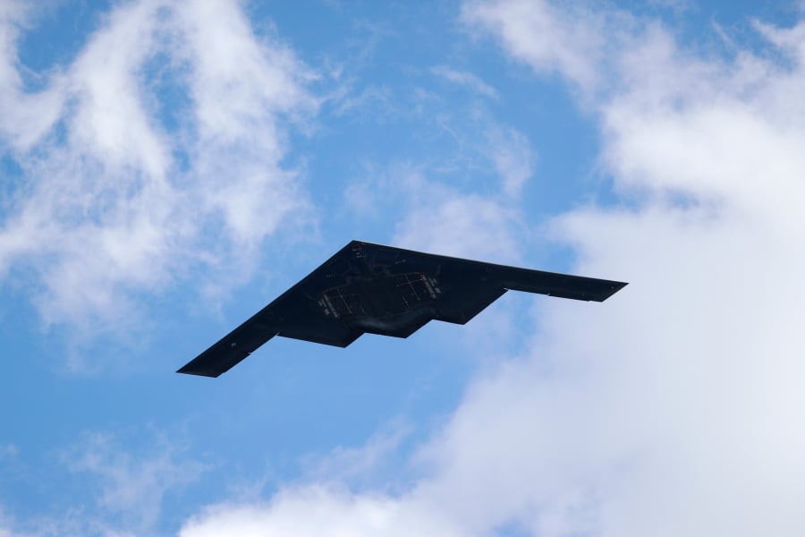 Οι ΗΠΑ μετακινούν βομβαρδιστικά B-2 στο Γκουάμ - Σε αναμονή αποφάσεων Τραμπ για εμπλοκή στα πλήγματα κατά Ιράν
